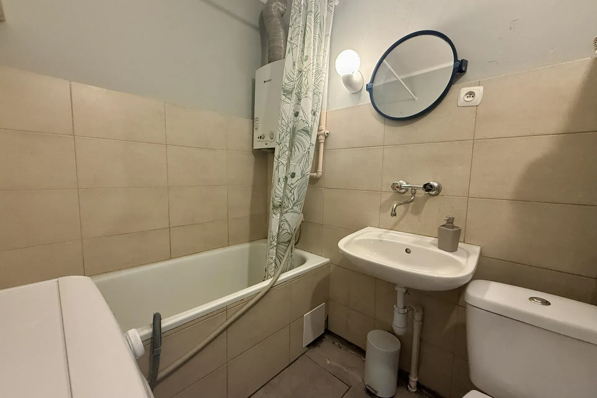 2 Pokoje Balkon CO miejskie do zamieszkania 10