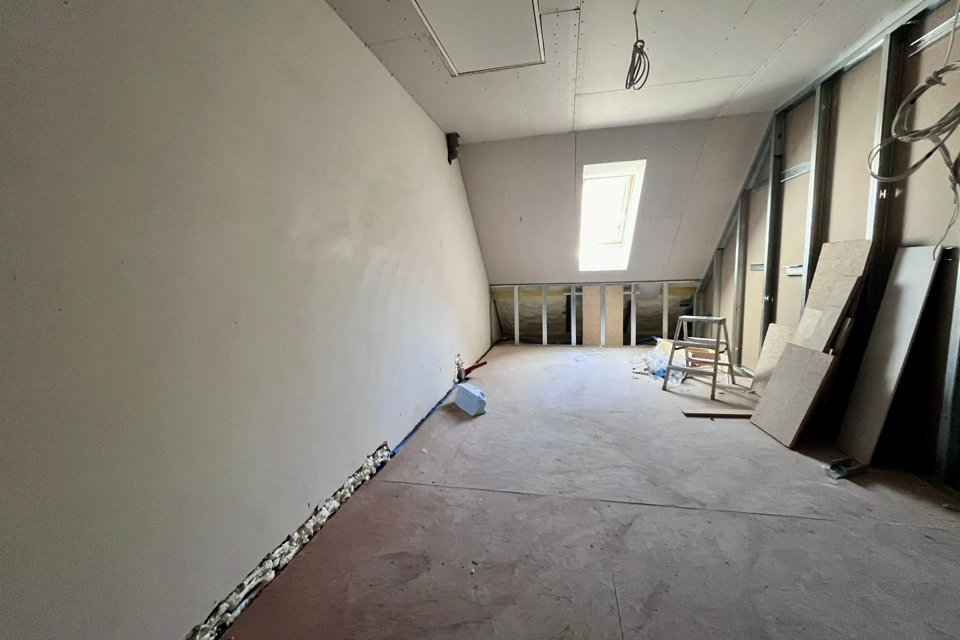 Dom W Stanie Podwyższonym Deweloperskim 13