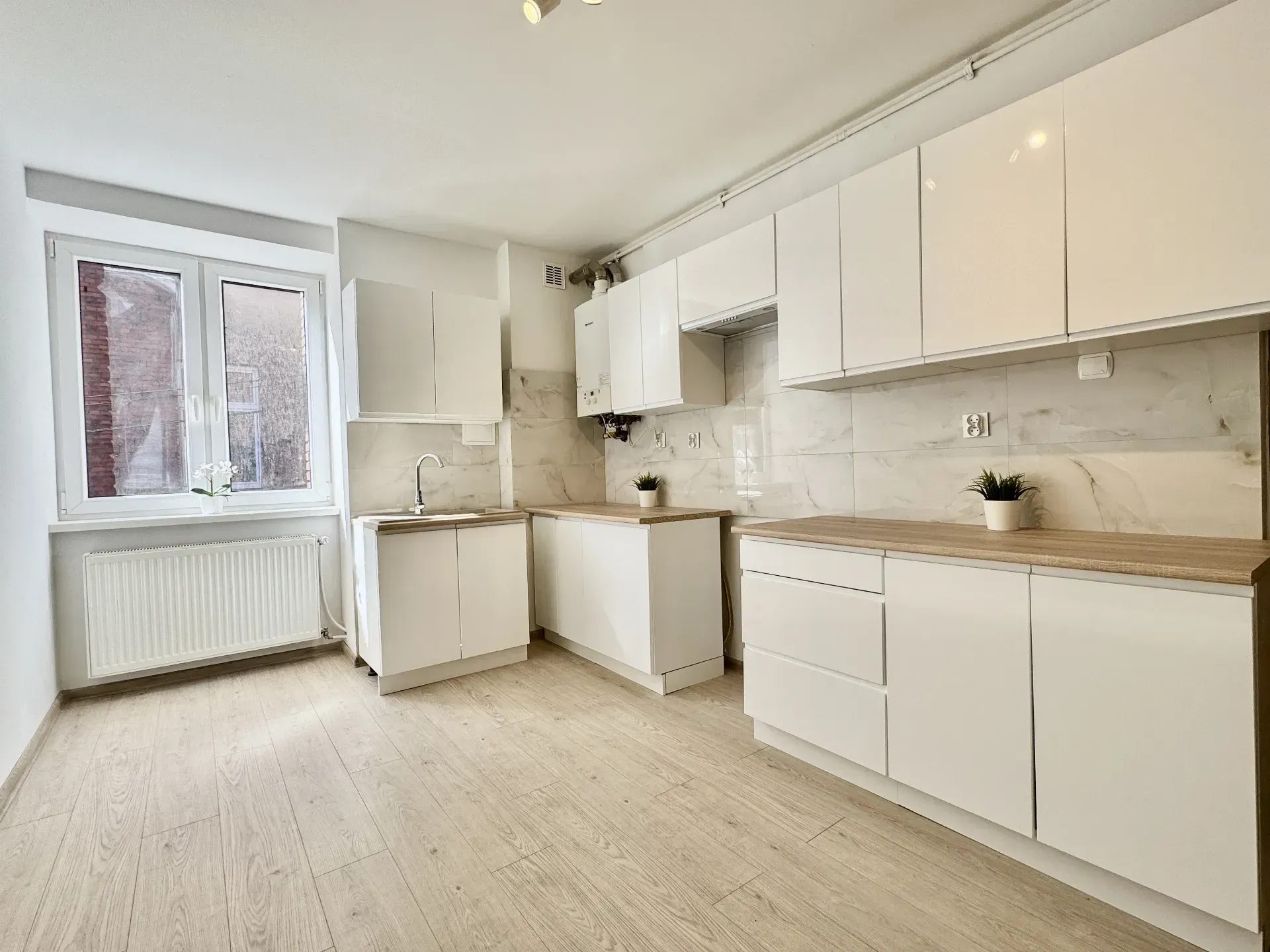 Po remoncie! Duże mieszkanie 77,86 m2 9