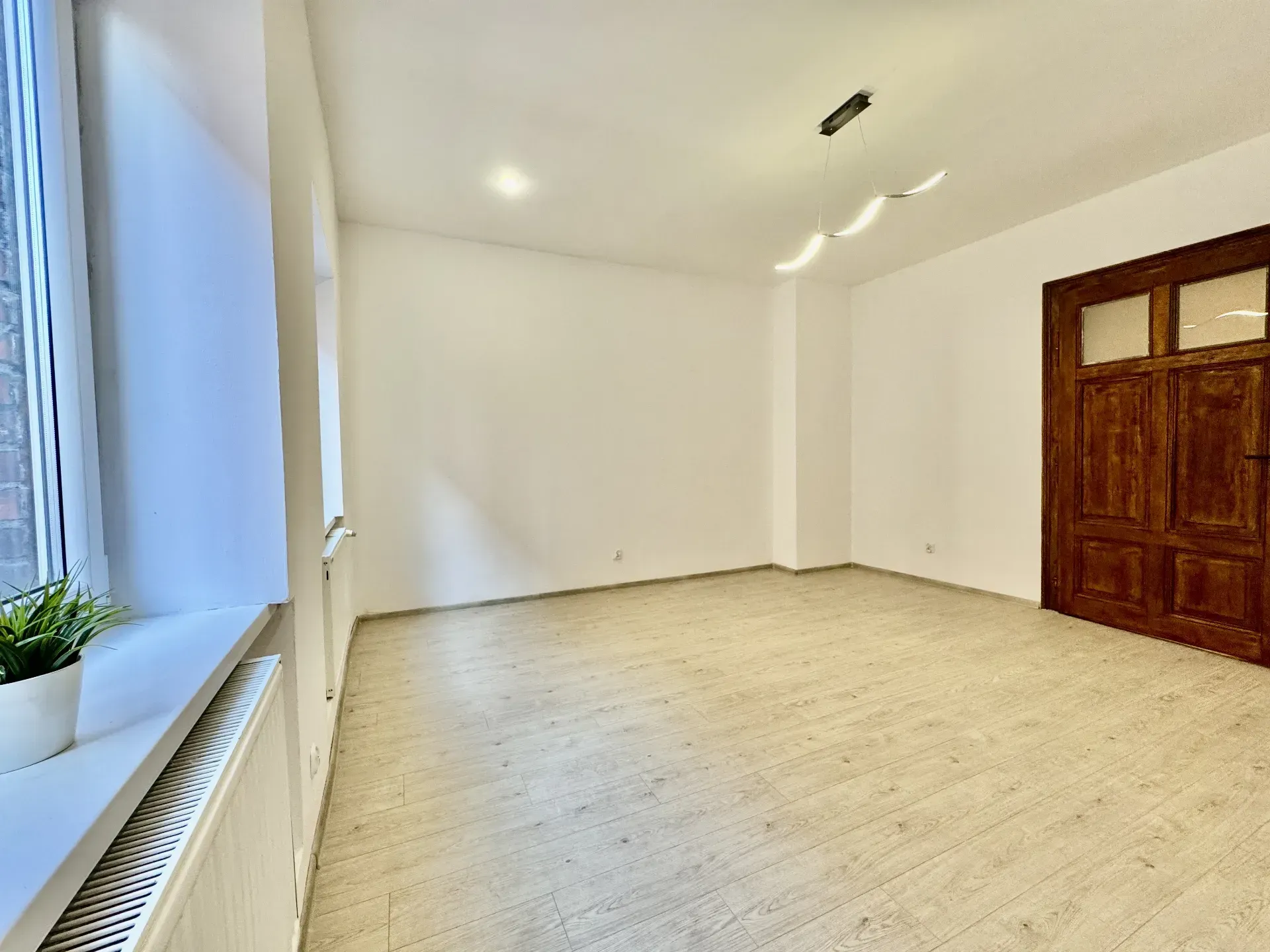 Po remoncie! Duże mieszkanie 77,86 m2 13