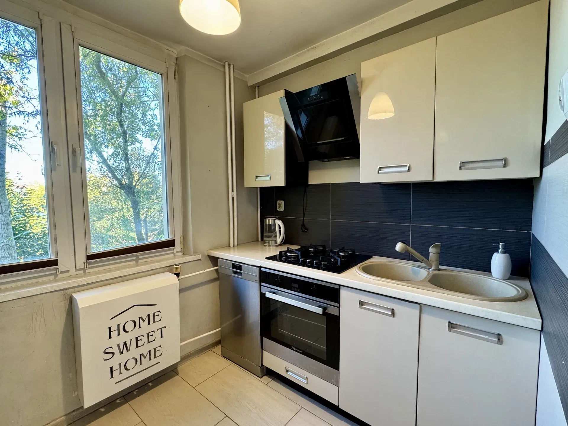 3 pokoje- ul. Wyzwolenia 1 piętro + balkon 8