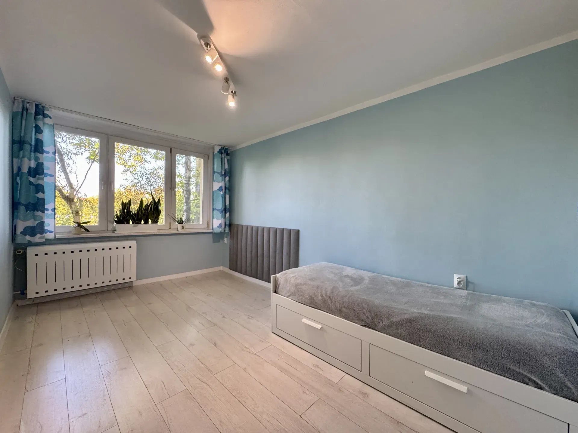 3 pokoje- ul. Wyzwolenia 1 piętro + balkon 14