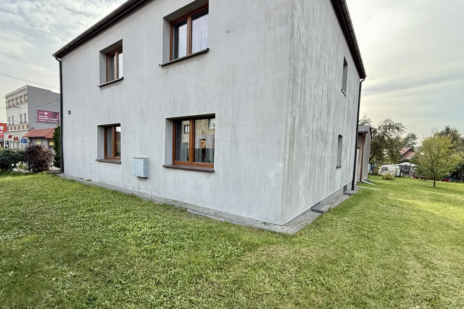 Sucha Góra Dom Dwu Rodzinny duża działka 2