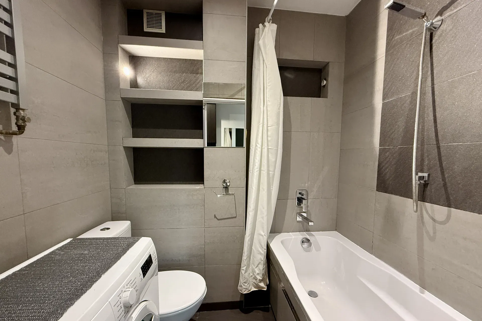 2 Pokoje umeblowane od zaraz 11