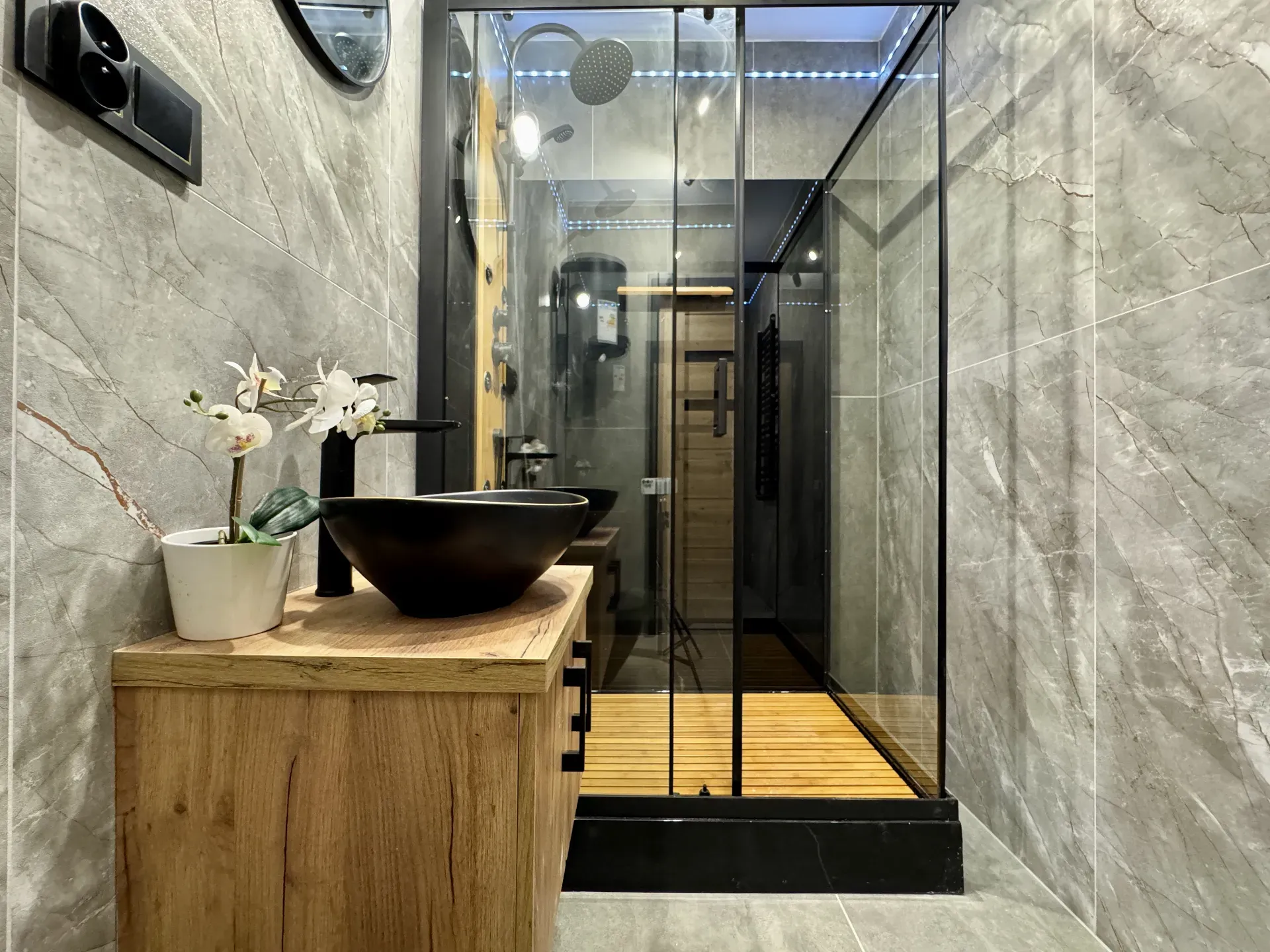 Piękne, wyremontowane 2 pokoje 8