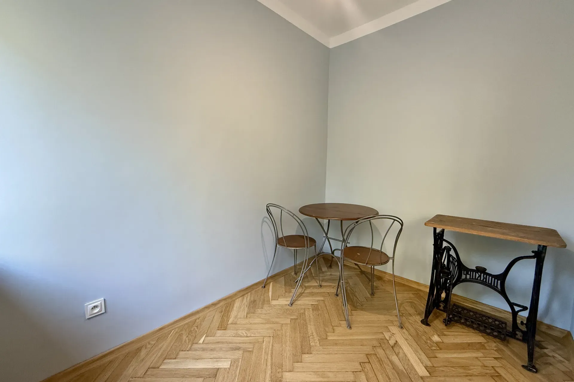 REZERWACJA !!!!! 2 Pokojowe Gotowe do Zamieszkania 12